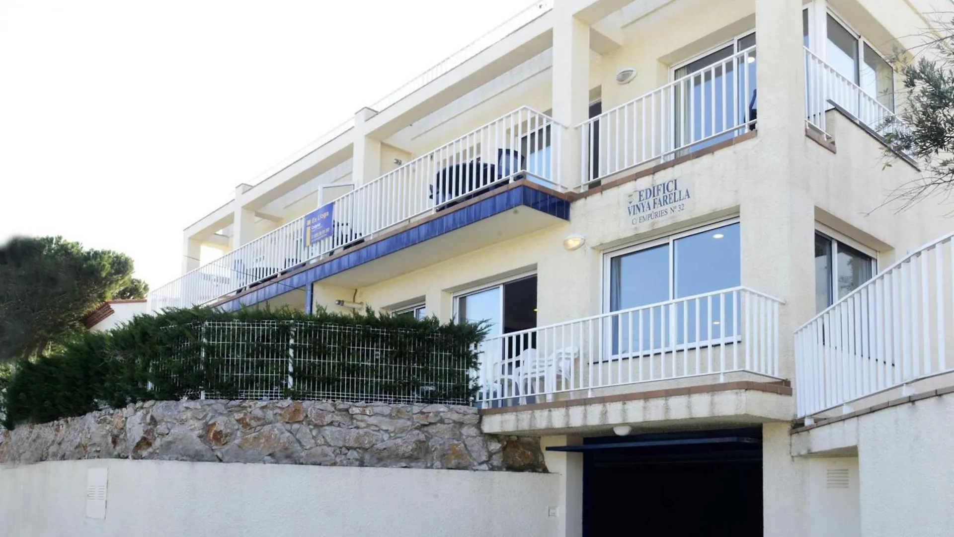 アパート Apartamento Luminoso Con Terraza, Wifi, Garaje Y A 50M De La Playa En Llanca - Es-228-15